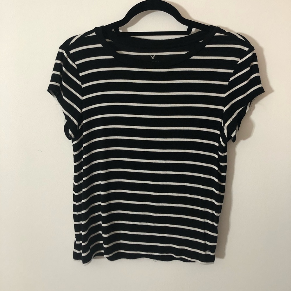 american eagle black and white striped tee